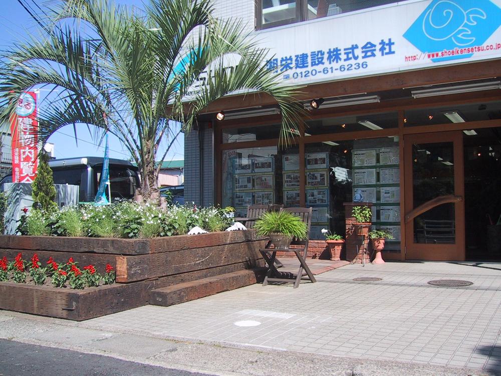 Other. 湘栄 construction Oiso headquarters parking lot equipped. Please feel free to visit us.