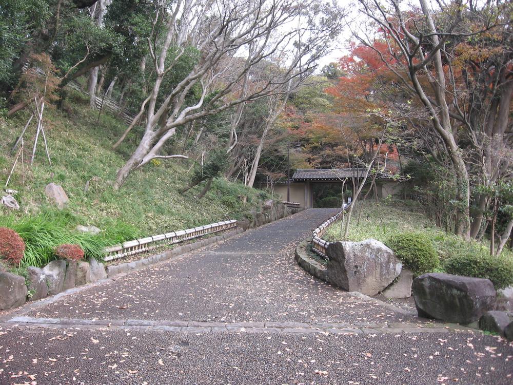 park. Shiroyama National Park to inherit the climate and garden culture of 4100m Shonan to the park