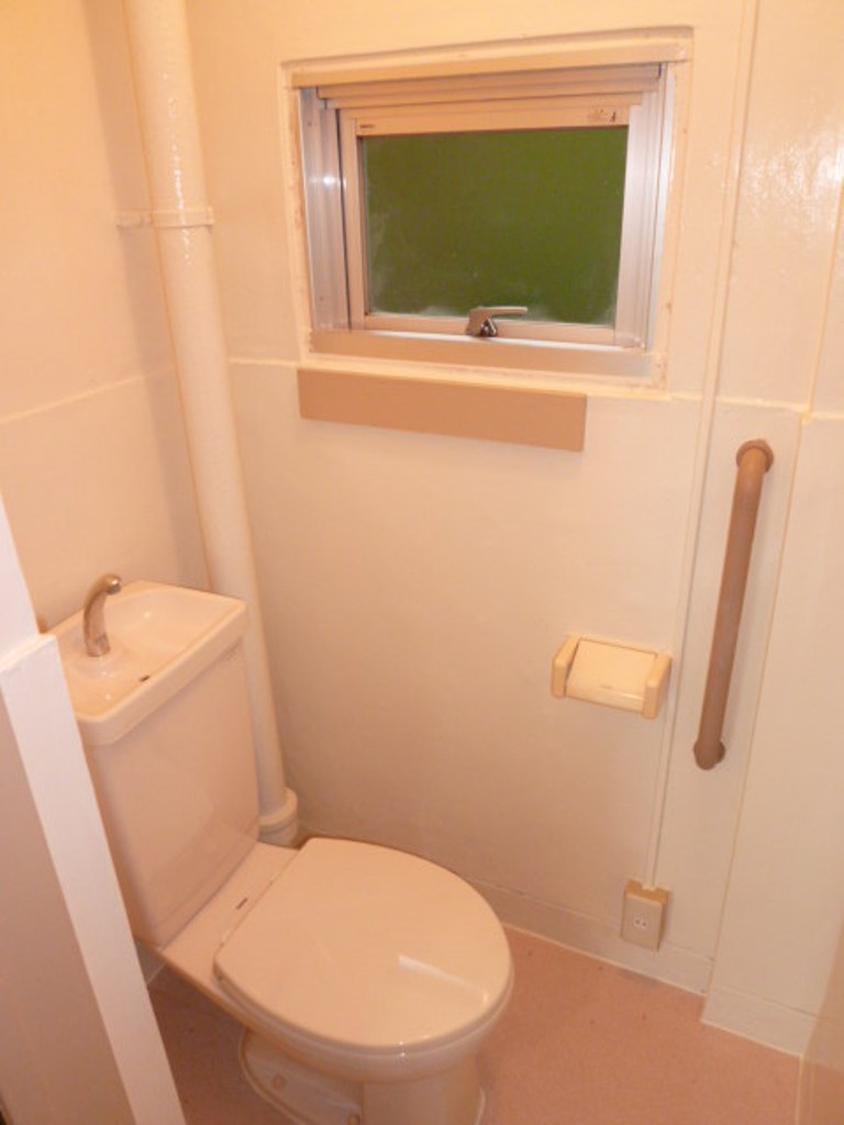 Toilet. Photo is the same type ・ It is another dwelling unit.