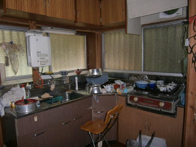 Kitchen. Room (August 2013) Shooting