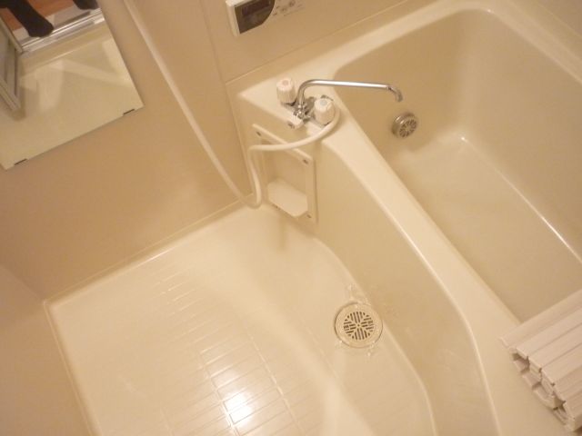 Bath. With reheating function