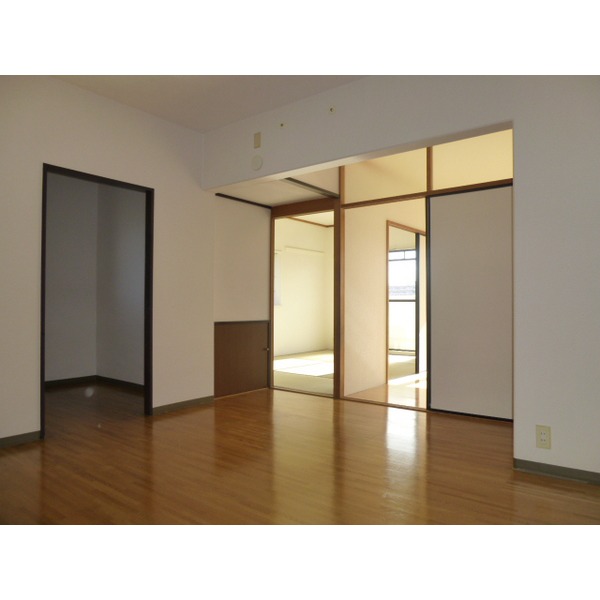 Living and room