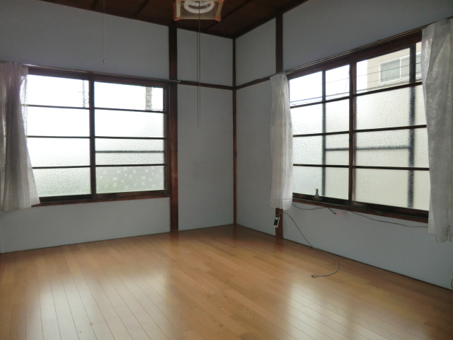 Living and room