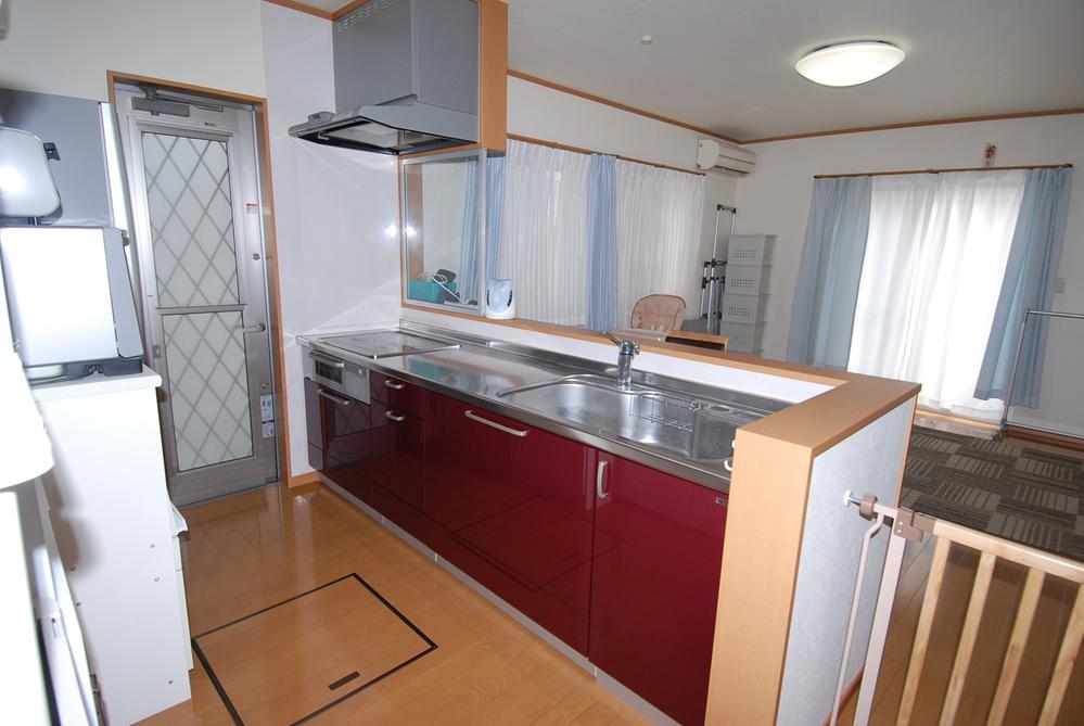 Kitchen. Indoor (12 May 2013) Shooting