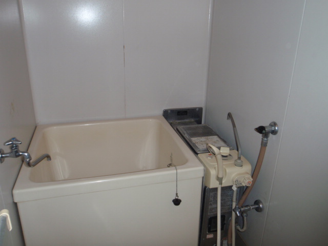 Bath. Bathroom