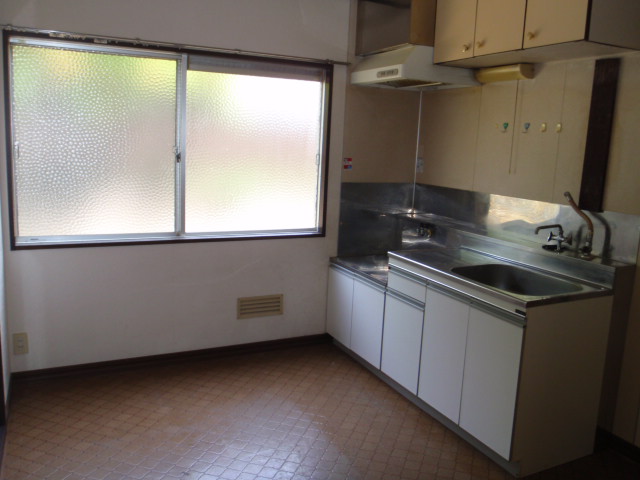 Kitchen. DK