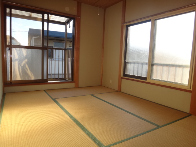 Living and room. Second floor Japanese-style room