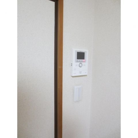 Other Equipment. Monitor with intercom