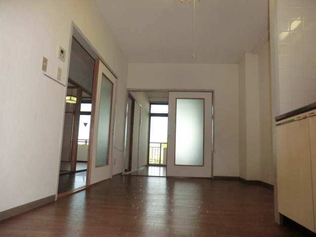 Living and room