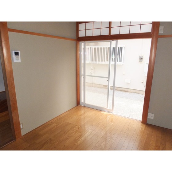 Living and room