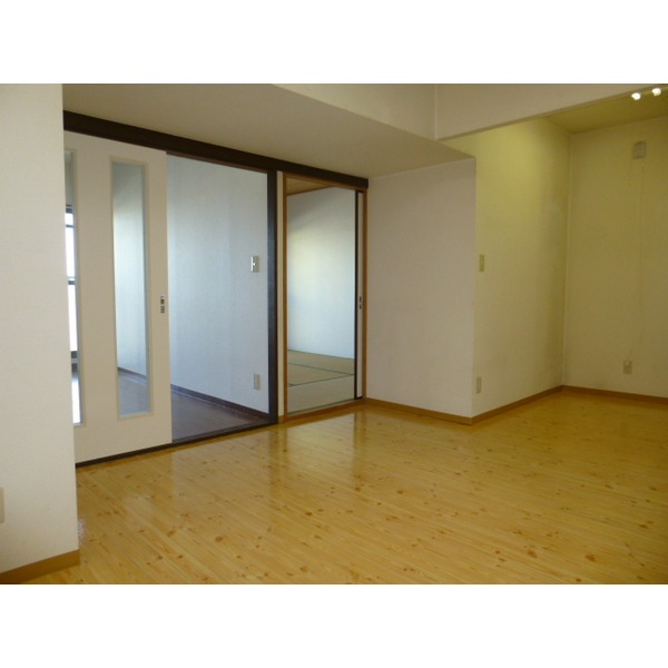 Living and room