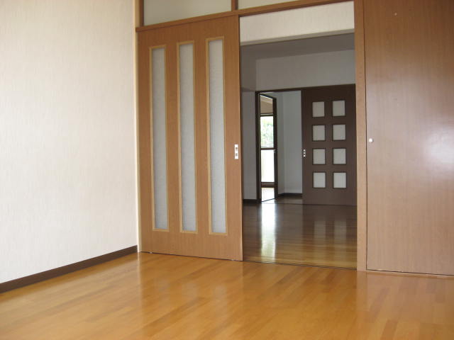 Living and room
