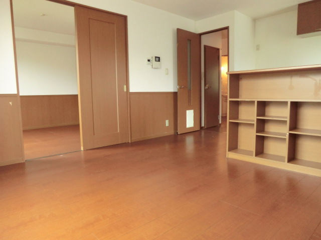 Living and room