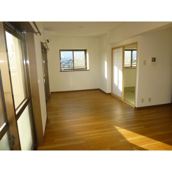 Living and room