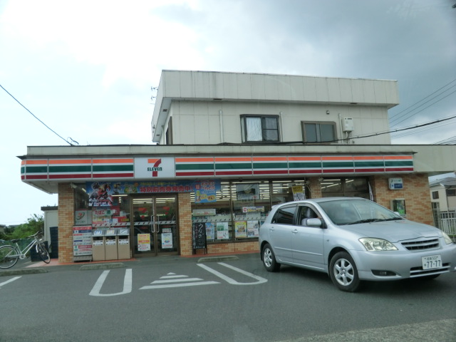 Convenience store. 229m to Seven-Eleven (convenience store)