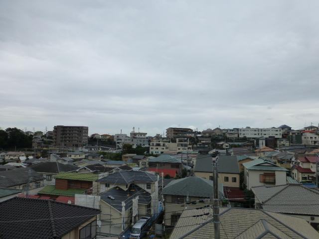 View photos from the dwelling unit. View from the site (October 2013) Shooting