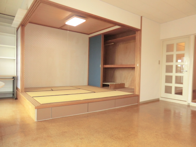 Living and room