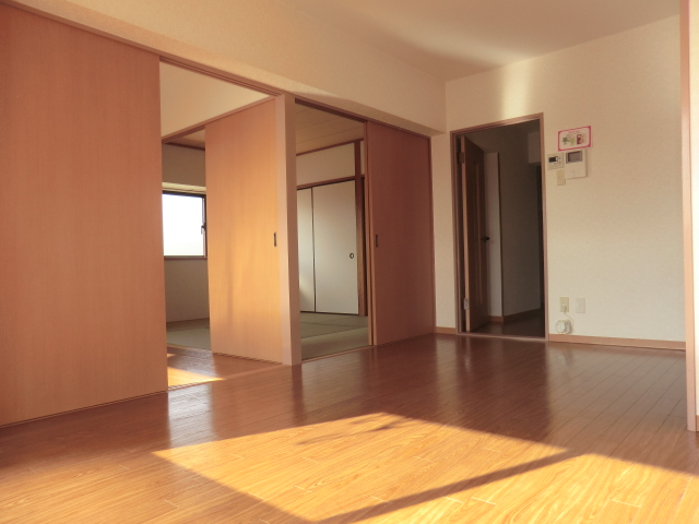 Living and room