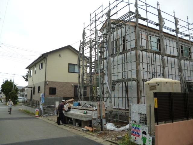 Local photos, including front road. Local (October 22, 2013) Shooting