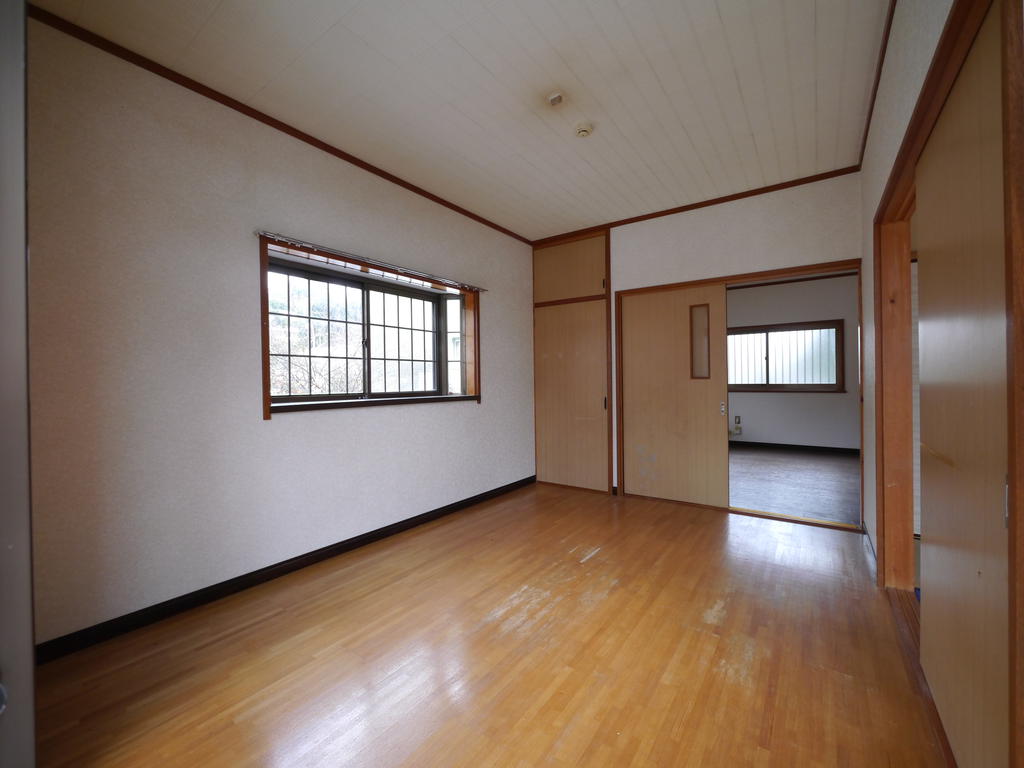 Living and room