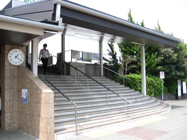 Other. 650m until Kamonomiya Station south exit (Other)