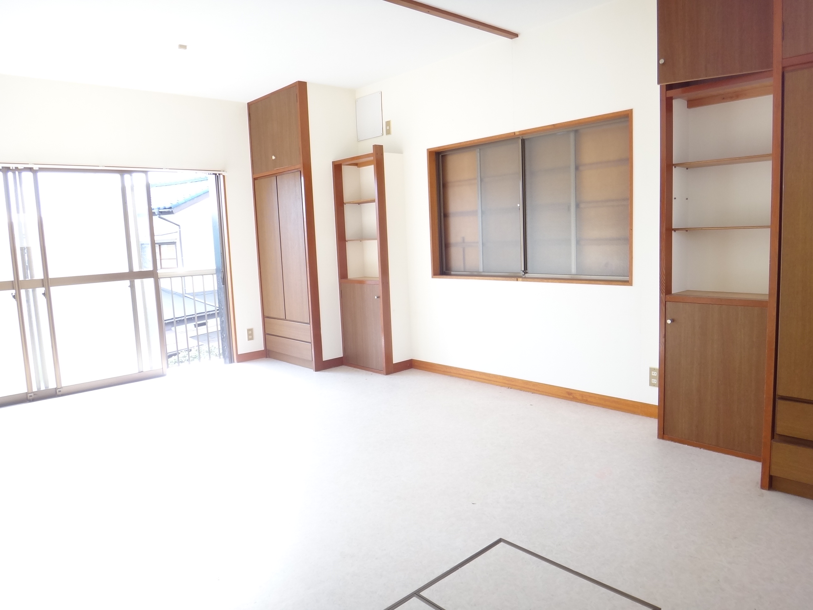 Living and room. The second floor of a 12-quires of Western-style