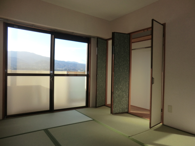 Living and room