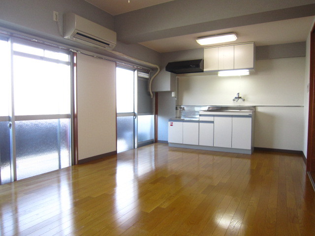 Living and room