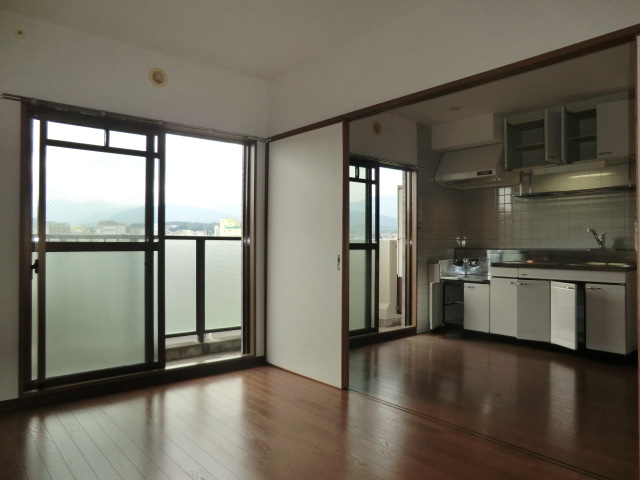 Living and room