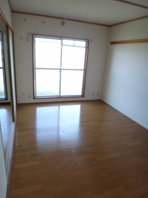 Living and room. Western-style (DK next)