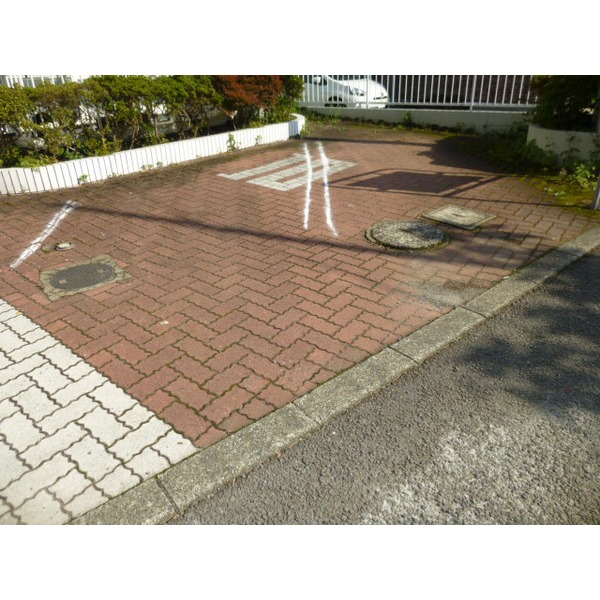 Parking lot