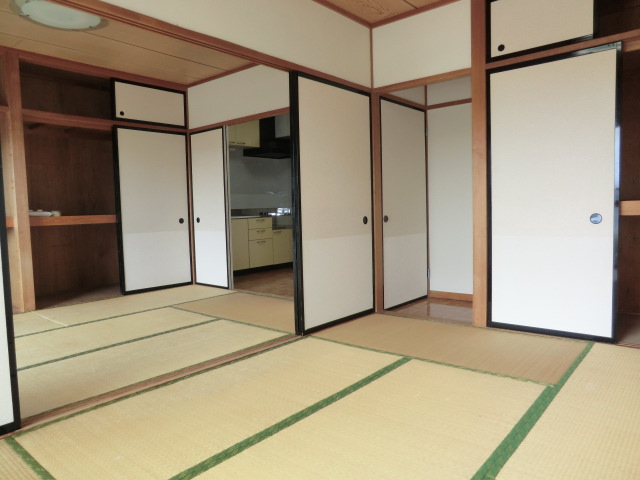 Living and room