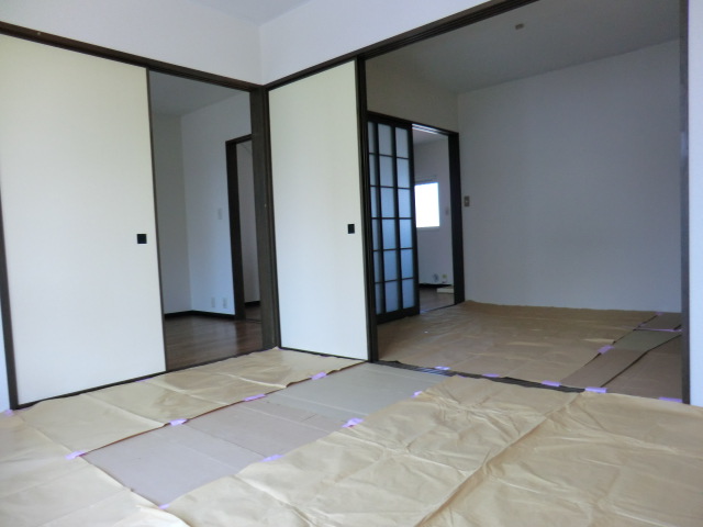 Living and room