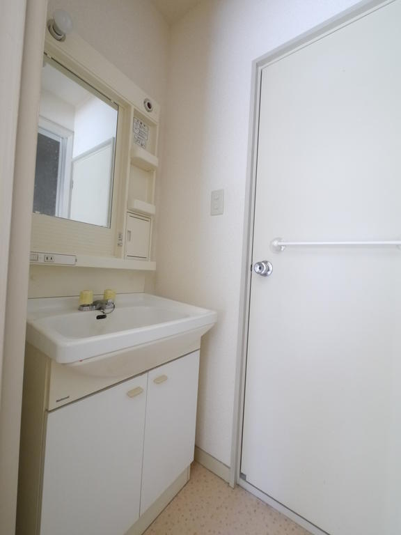 Washroom. It is the washroom.