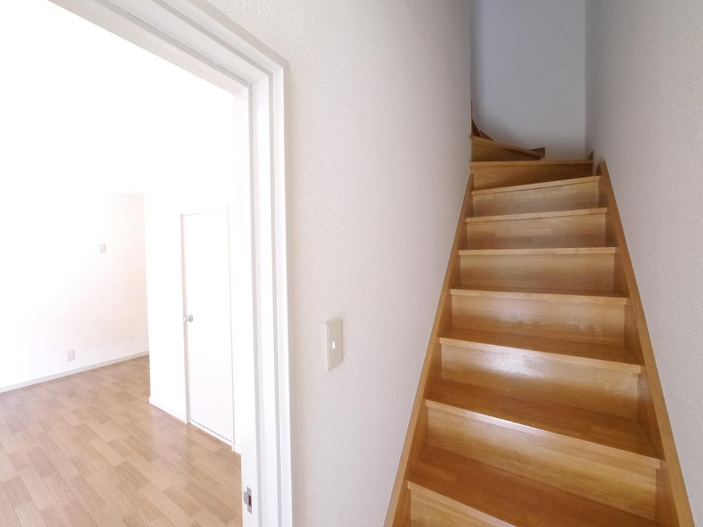 Other room space. Staircase.