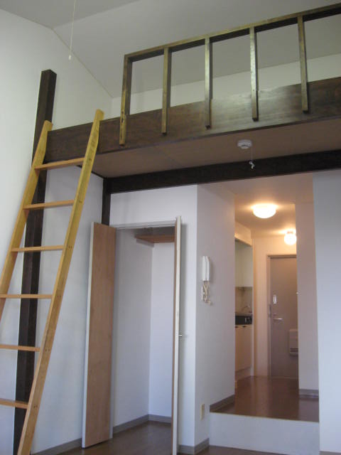 Living and room