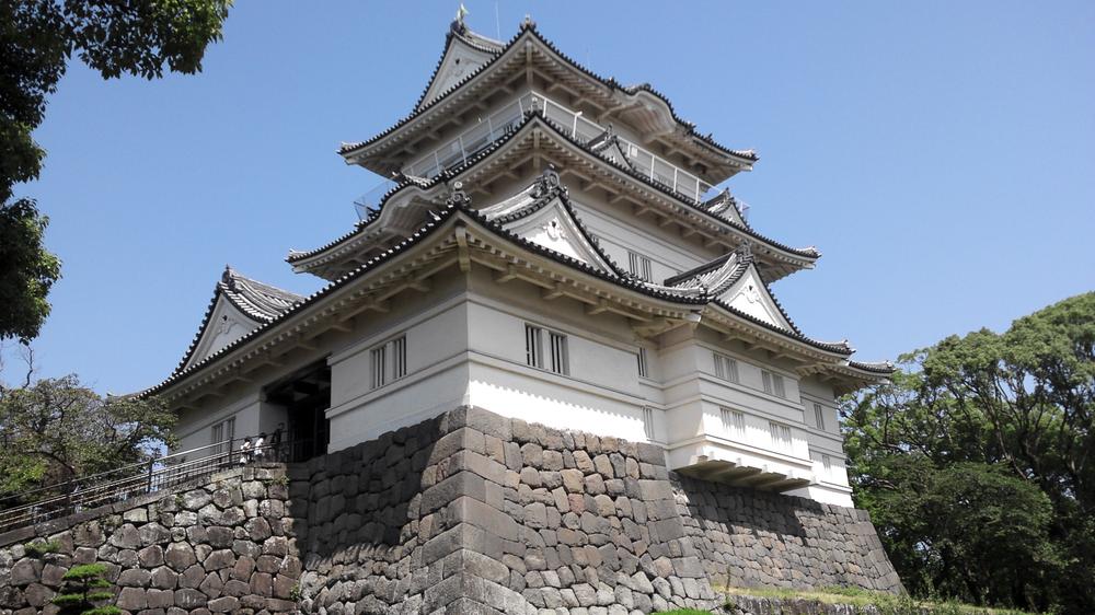 park. 815m to Odawara Castle