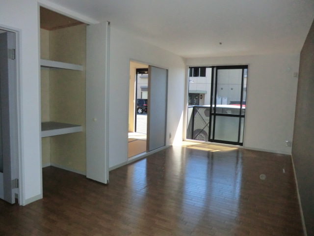 Living and room