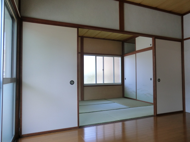 Living and room