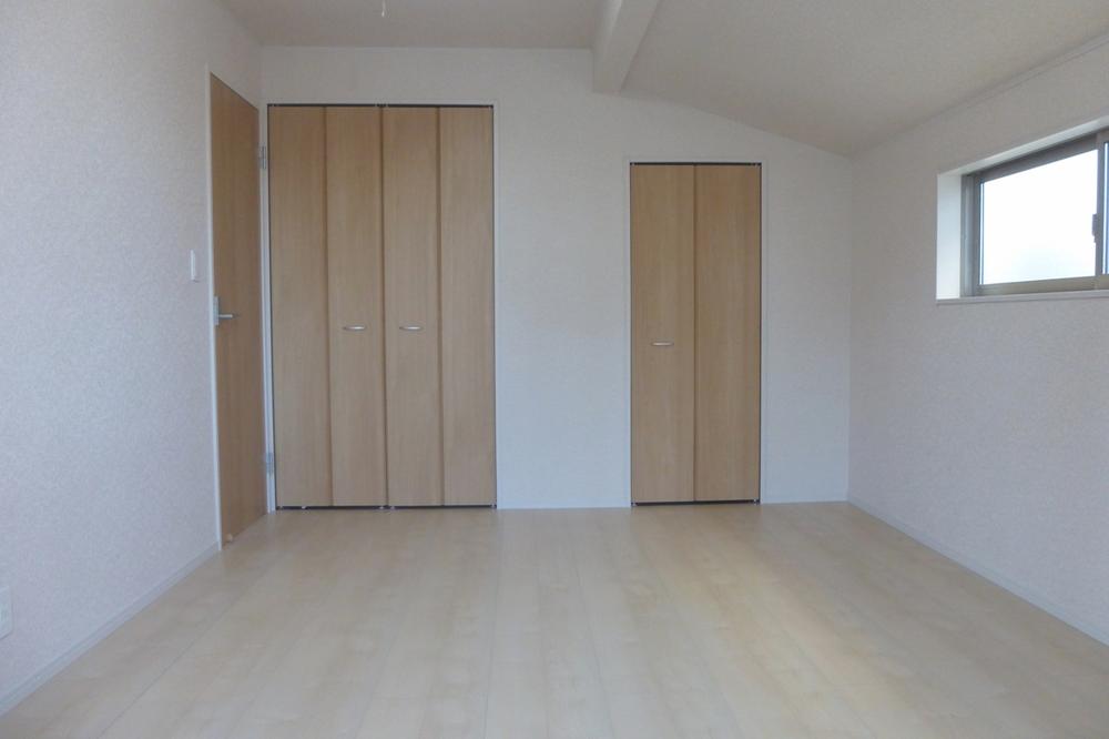 Non-living room. 2 Kaiyoshitsu