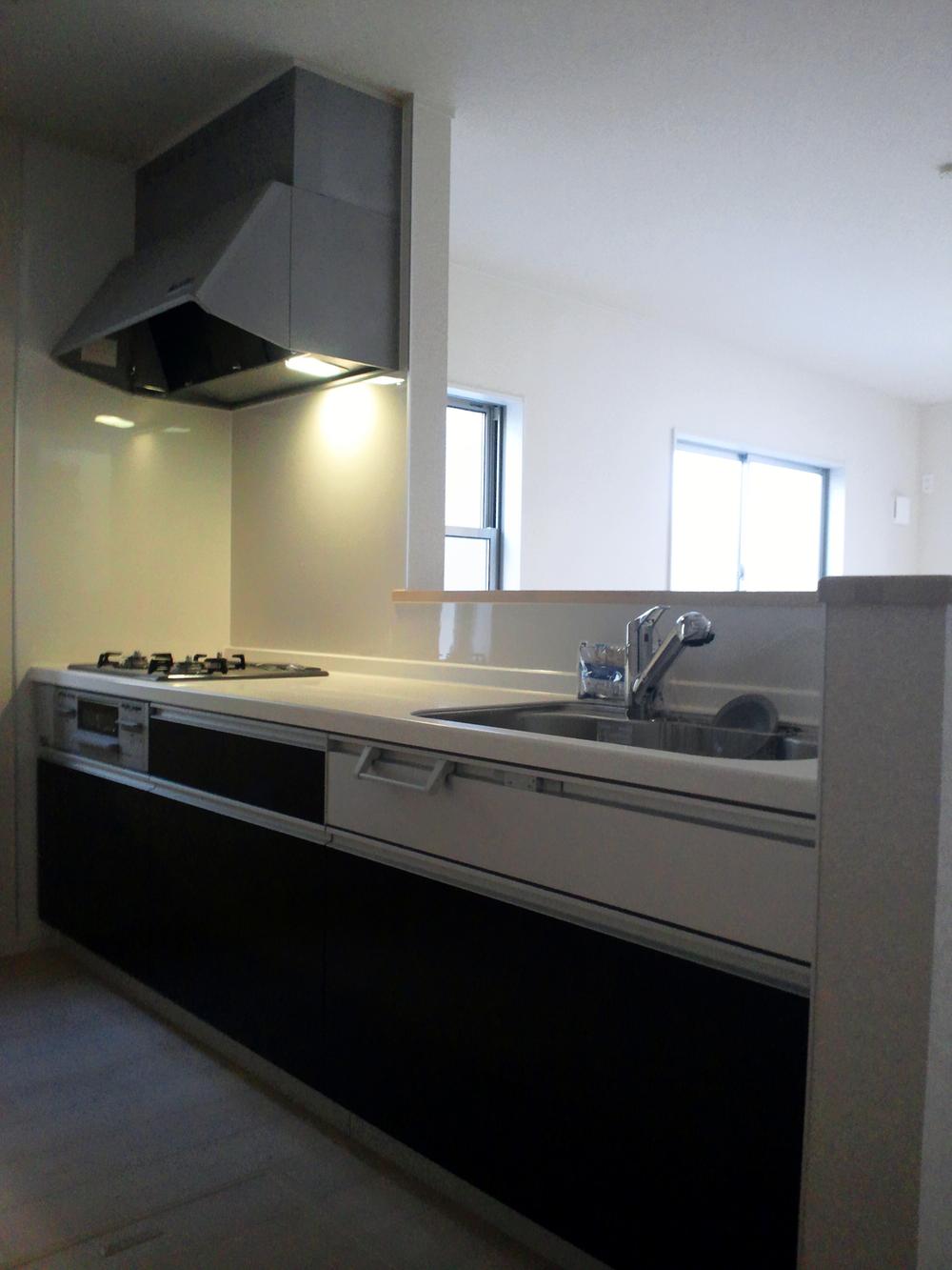 Kitchen. Indoor (December 13, 2013) Shooting  [Building 2]