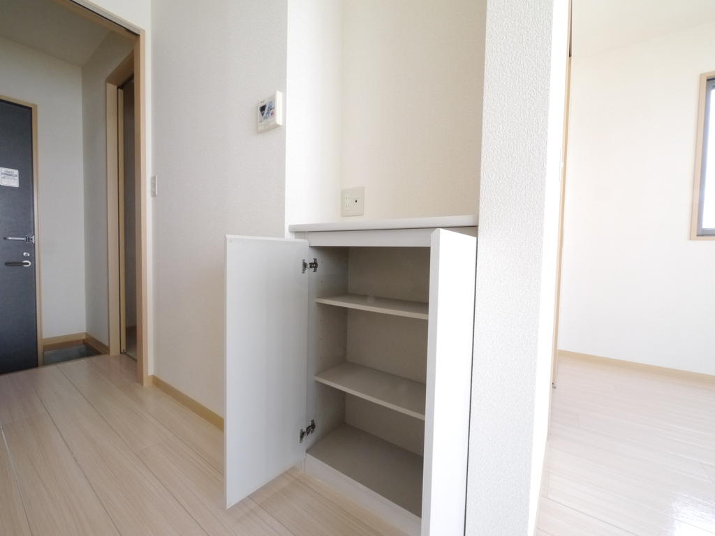 Receipt. Storage of convenient living to organize small items