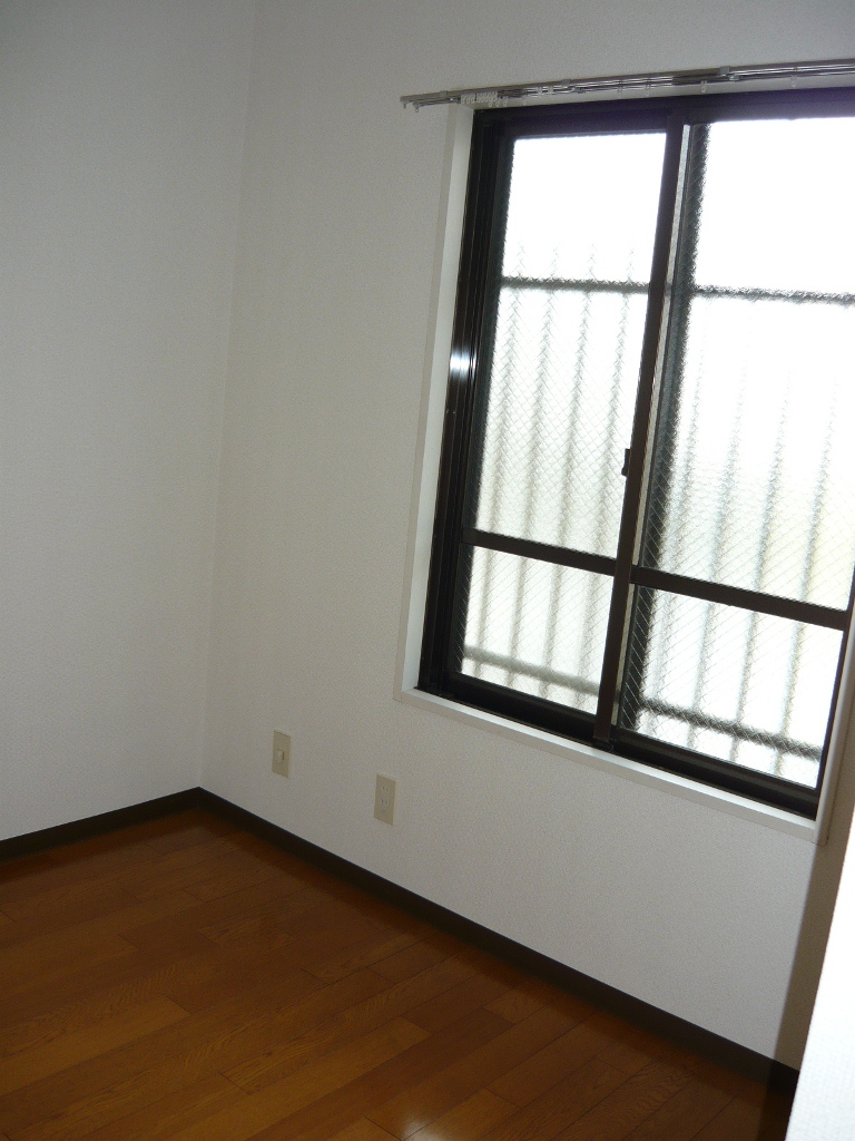 Other room space. Western-style about 4.5 tatami Photo is the same type ・ It is another dwelling unit.