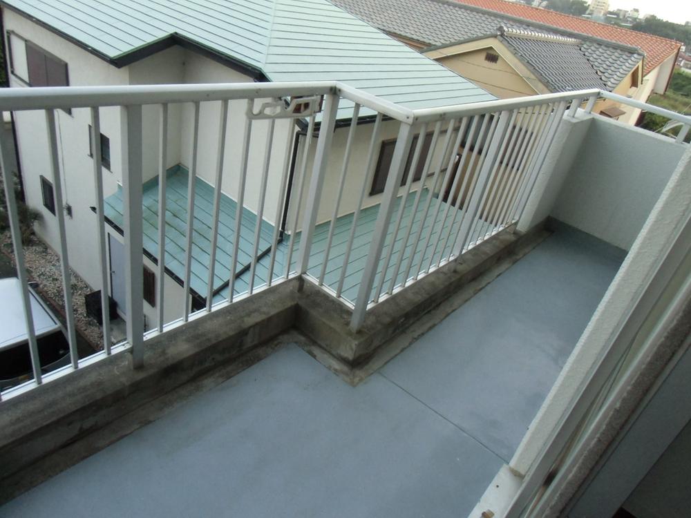 Balcony. Local (October 18, 2013) Shooting