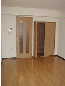 Other Equipment. Western-style housing