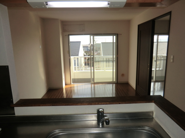 Living and room