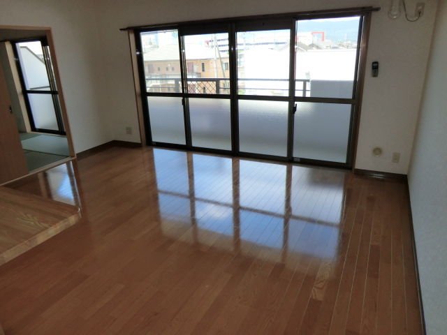 Living and room