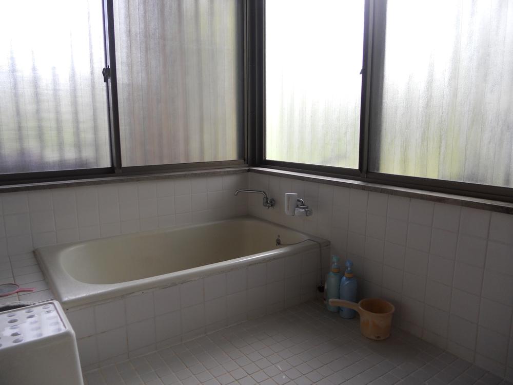 Bathroom. Indoor (June 2015) Shooting