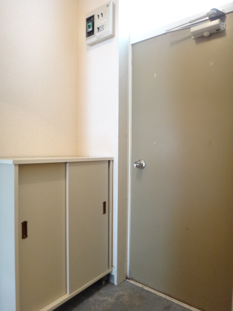 Entrance. ◆ Entrance ◆
