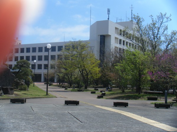 Government office. 350m to City Hall (government office)
